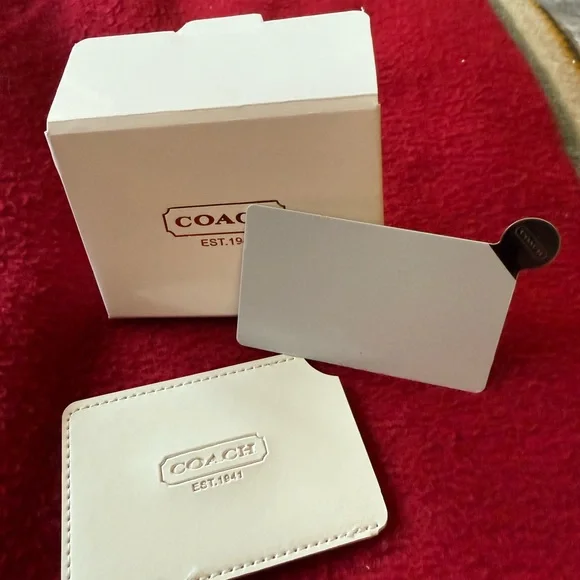 Coach White Card Holder with Mirror - Picture 2 of 4